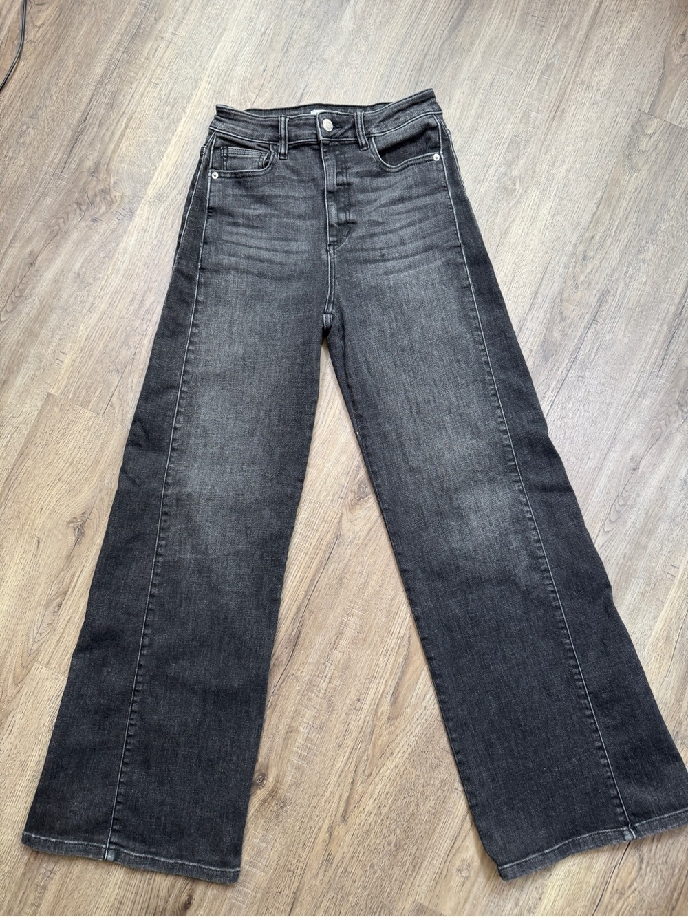 vestique Washed Black Wide Leg High-Rise Jeans - Size 26
